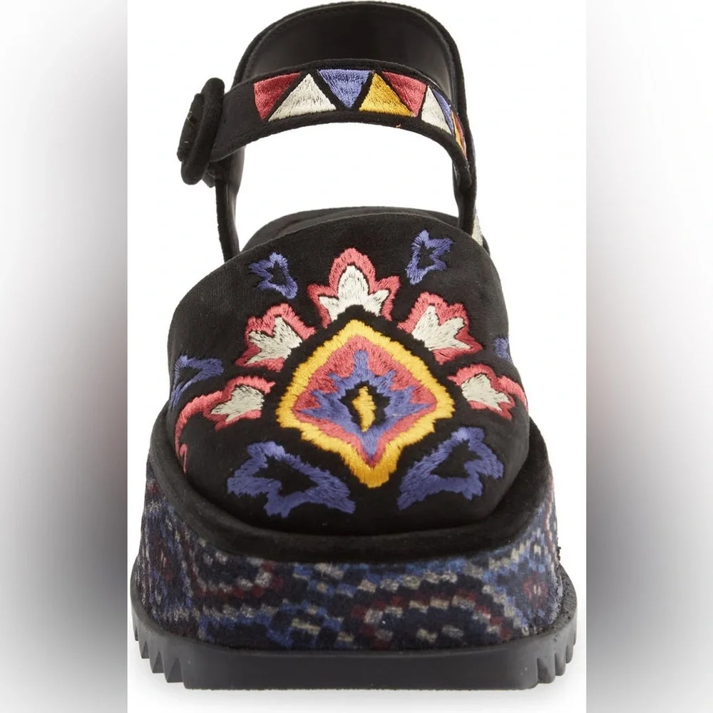 FARM Rio Black Multicolor Embroidered Sandals - Picture 4 of 10